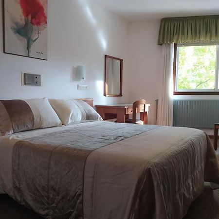 Hostal Palas โอโกรูญา ภายนอก รูปภาพ