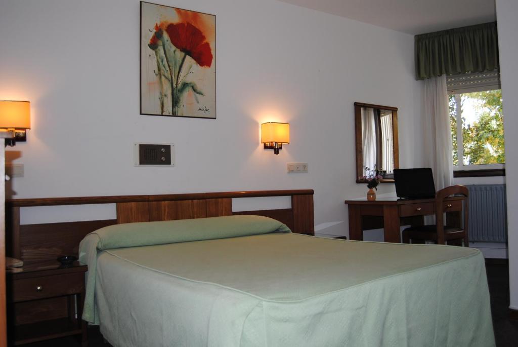 Hostal Palas โอโกรูญา ภายนอก รูปภาพ