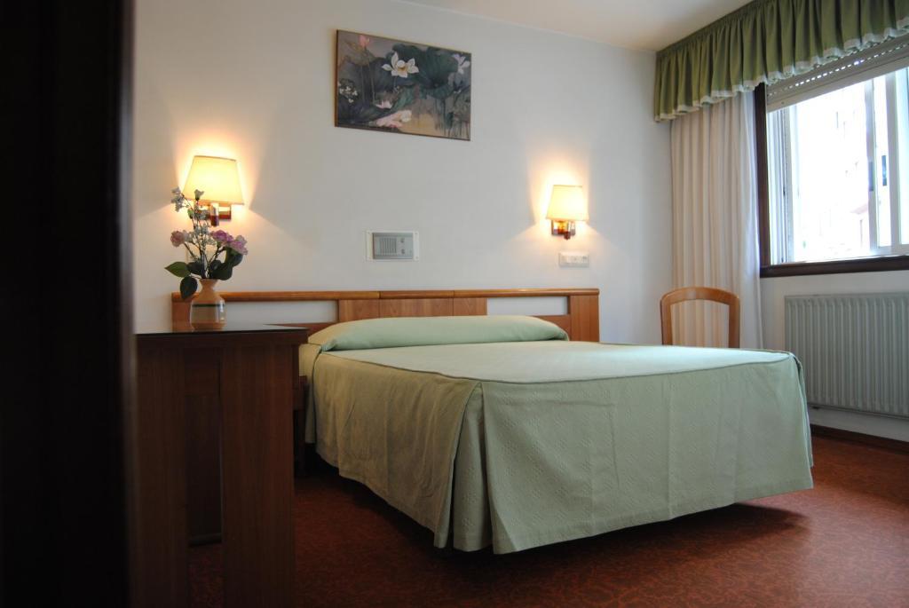 Hostal Palas โอโกรูญา ภายนอก รูปภาพ