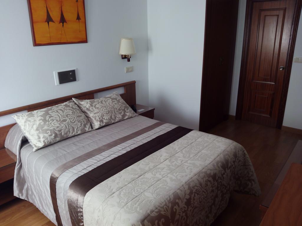 Hostal Palas โอโกรูญา ภายนอก รูปภาพ